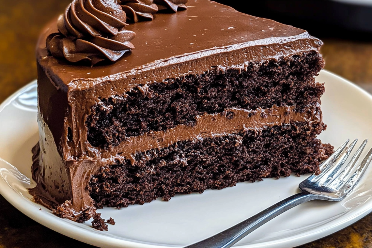 What filling goes best with chocolate cake