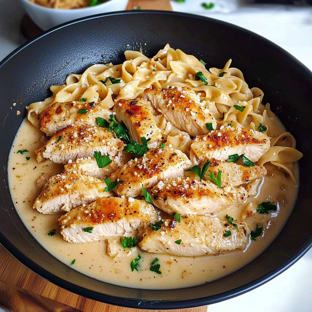 Recipe preparation for Chicken Garlic Parmesan Pasta